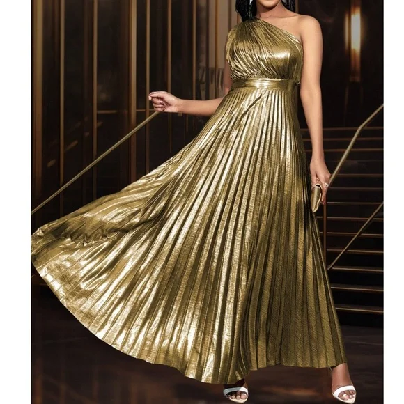 Luxe Metallic Pleated High Waisted Party Formal Wedding Dress - Picture 2 of 6